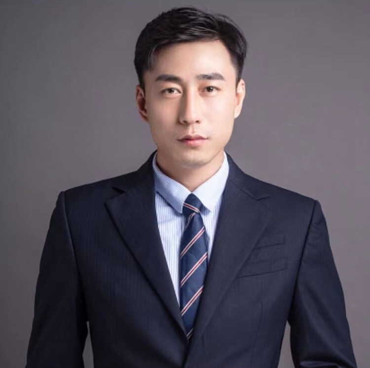 辛翔坤 联合创始人 & 首席运营官